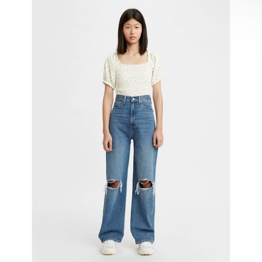 Premium Levis Levi’s High Loose Distressed Blue Jeans, size 27